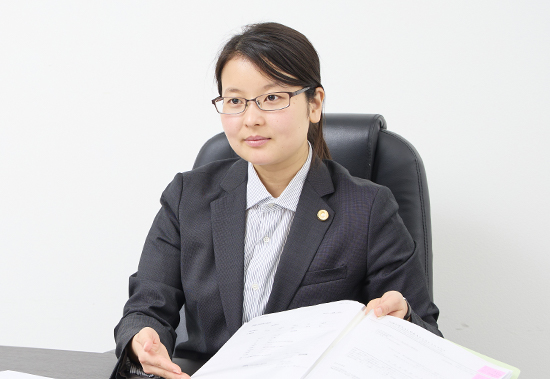 弁護士 川上満里奈