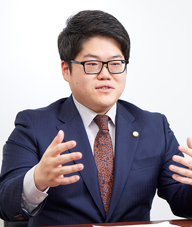 弁護士 辻正裕