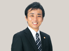 シニアアソシエイト 弁護士 上杉 研介