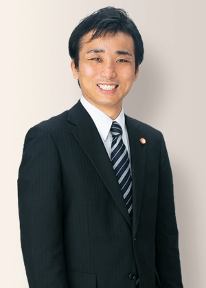 シニアアソシエイト 弁護士 上杉 研介